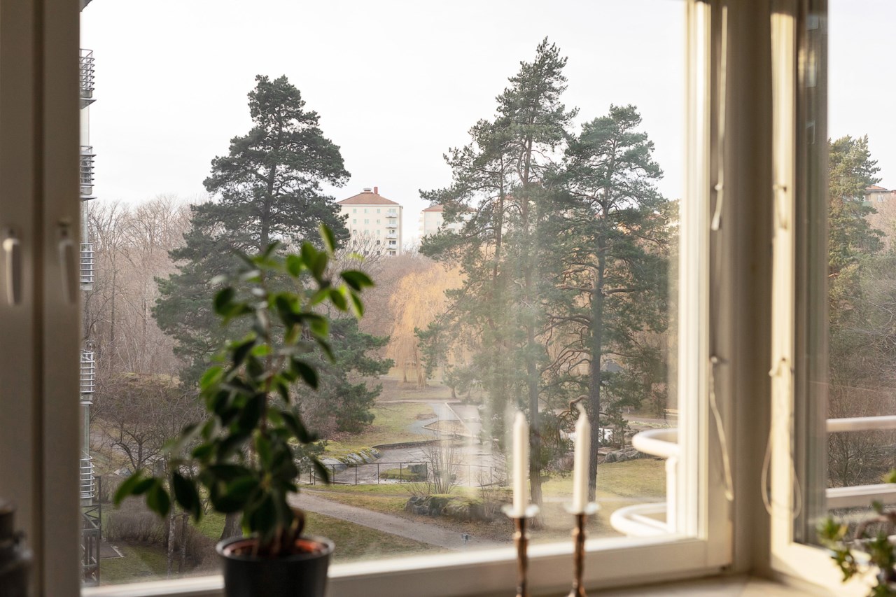 Skulptörvägen 18