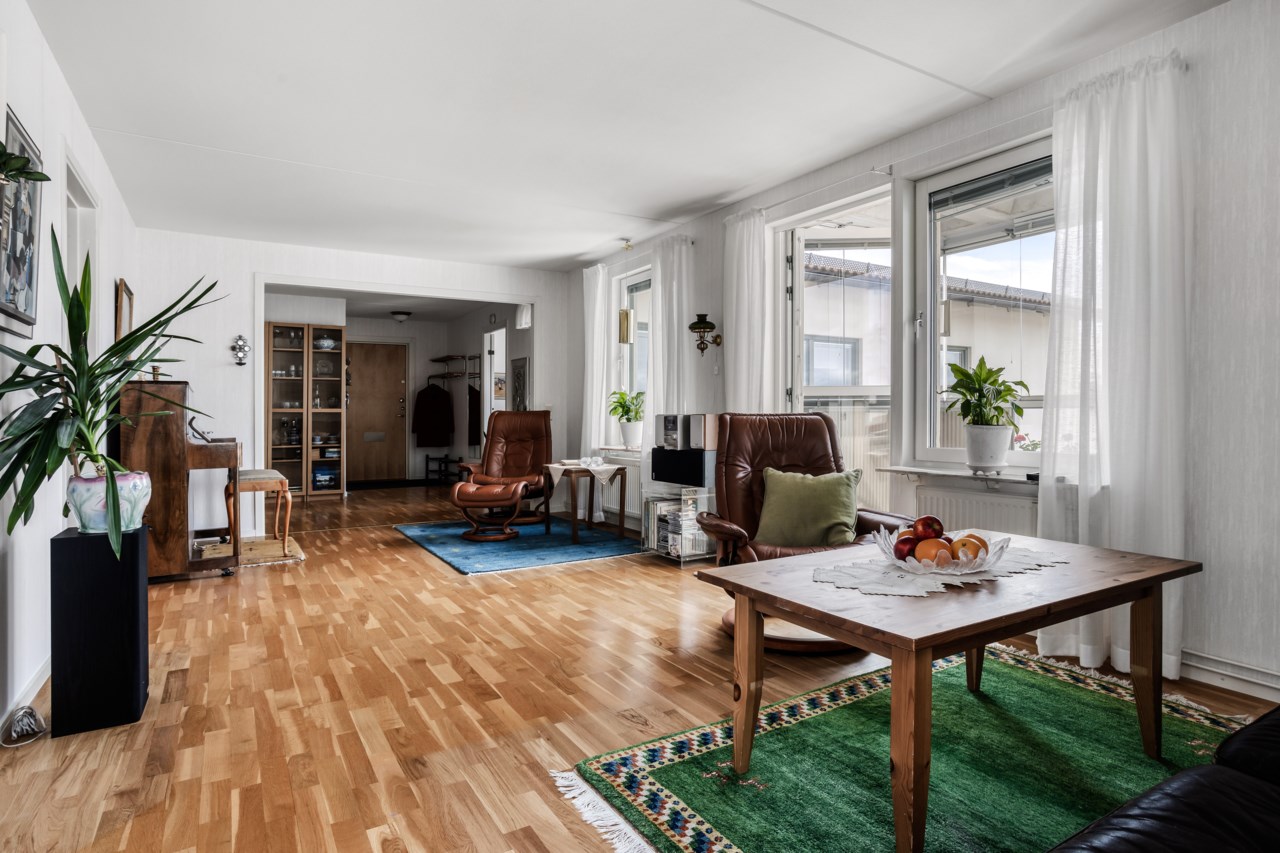 Skattegårdsvägen 61, 4 tr