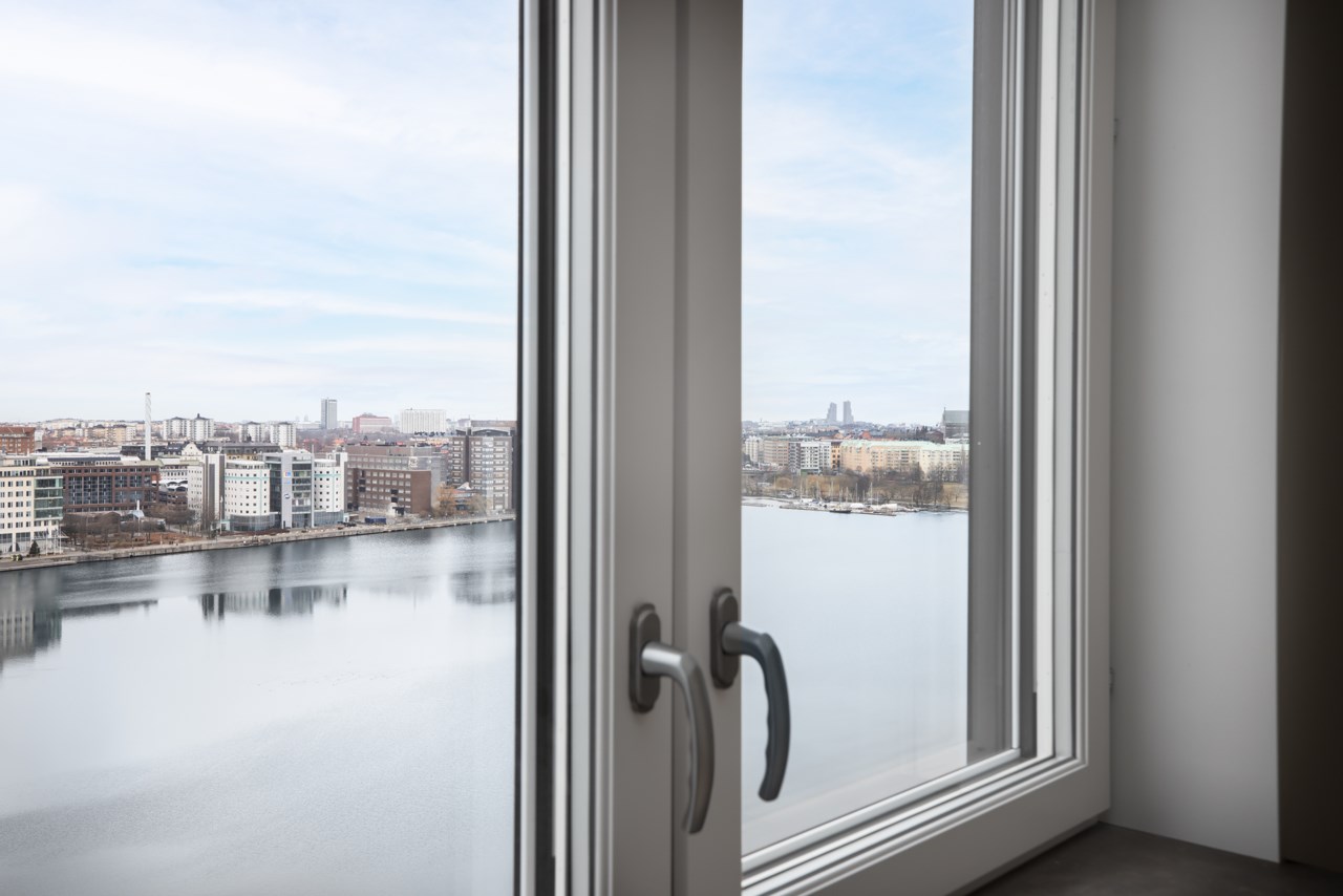 Önologgatan 1, 14 tr