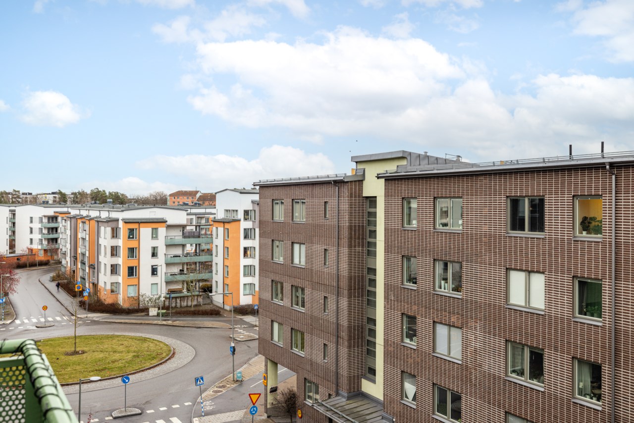 Edagränd 8