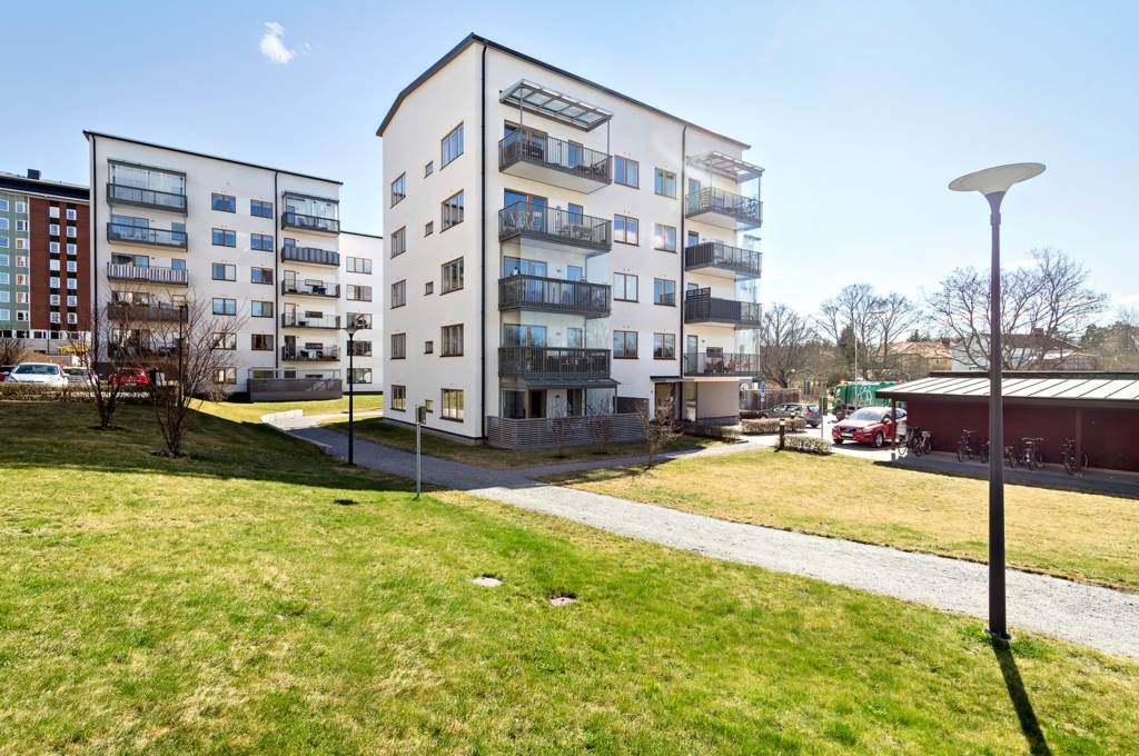 Råckstavägen 82