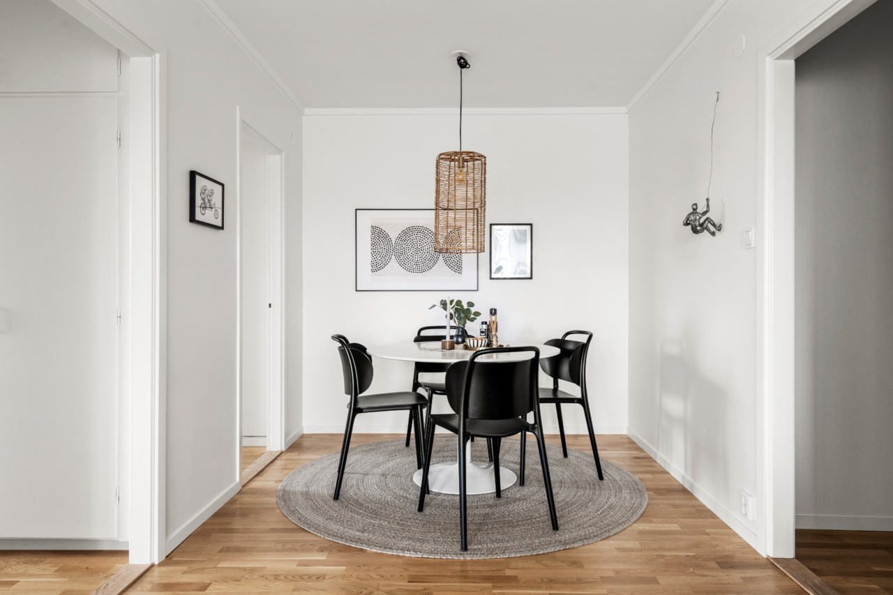 Per Hallströms Väg 2