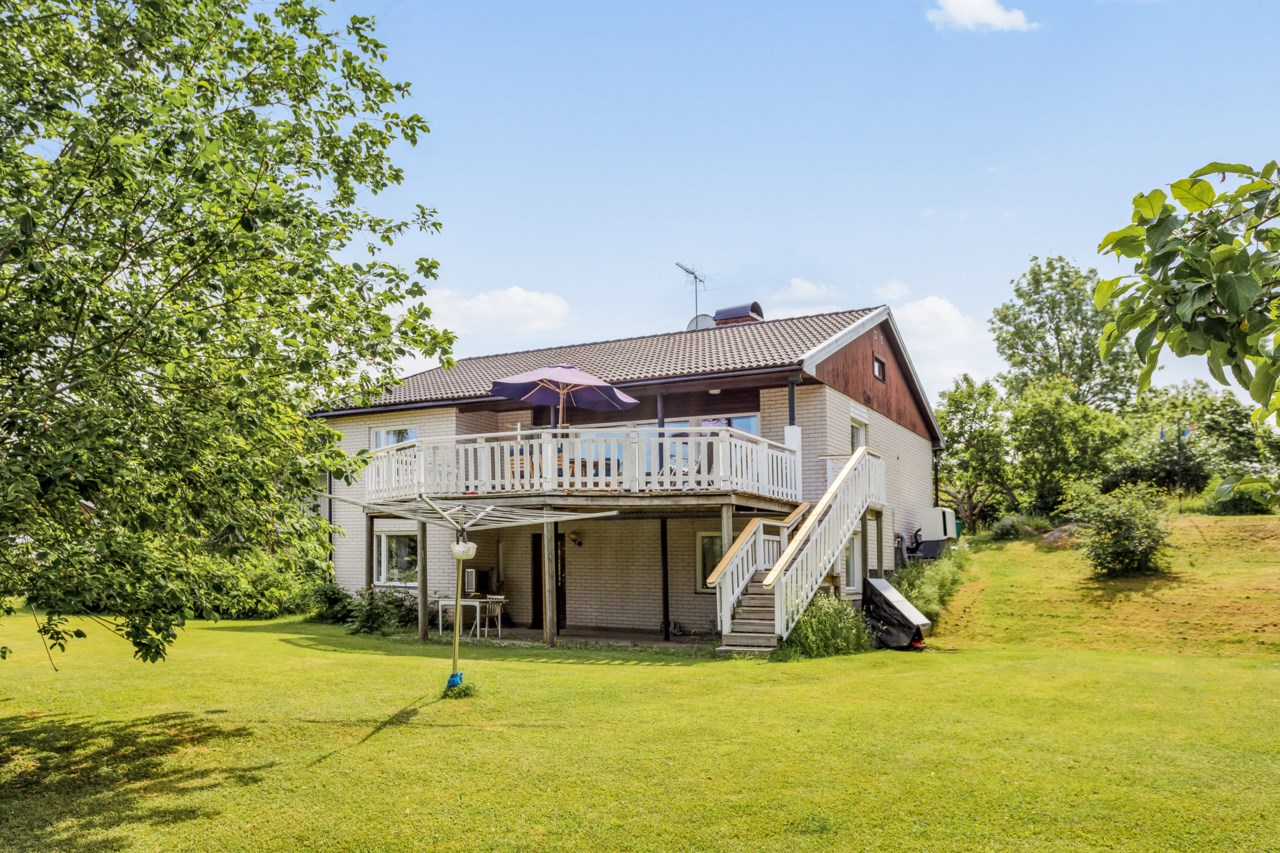Kyrkbyvägen 31
