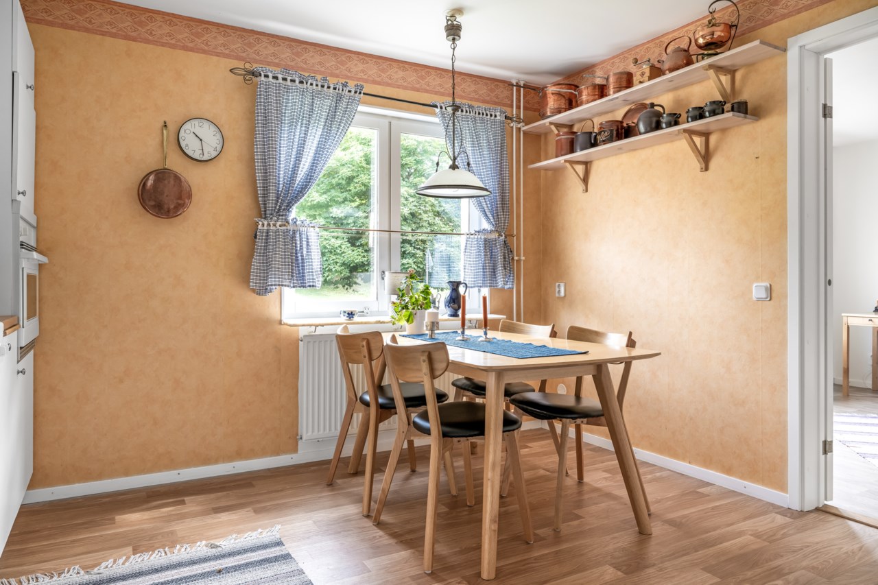 Hästskovägen 82