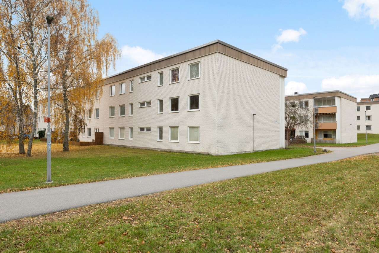 Hjortronvägen 75