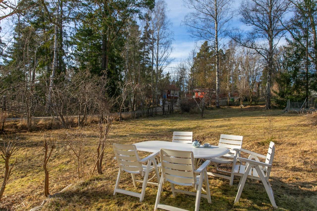 Badhusvägen 4