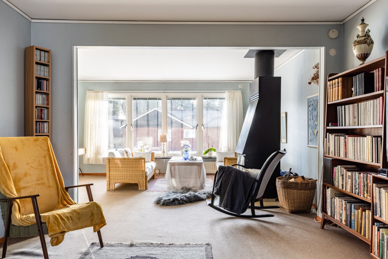 Fallskärmsvägen 32