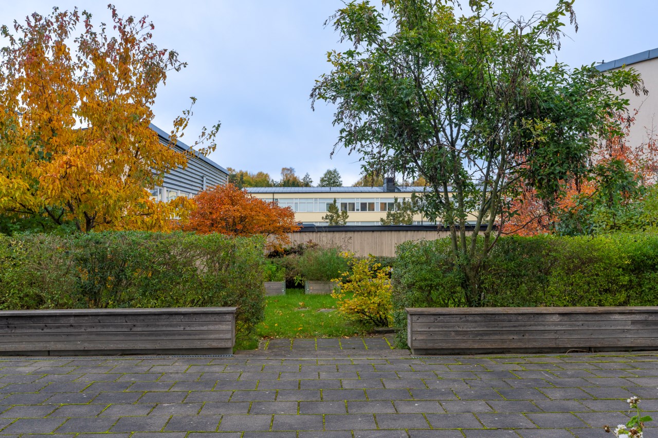 Karlsövägen 3