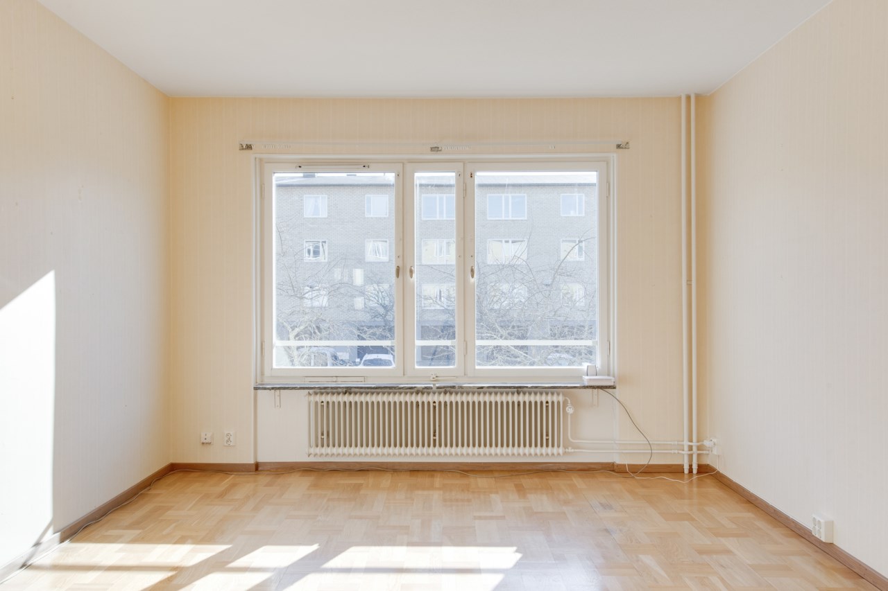 Regngatan 13
