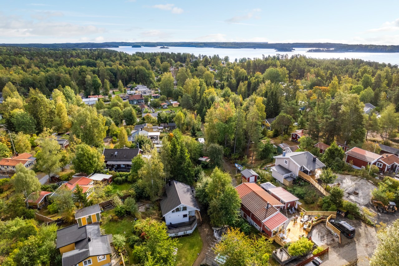 Arkitektvägen 18