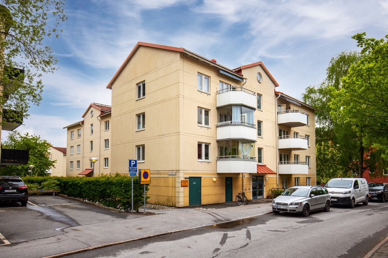 Skridskovägen 13