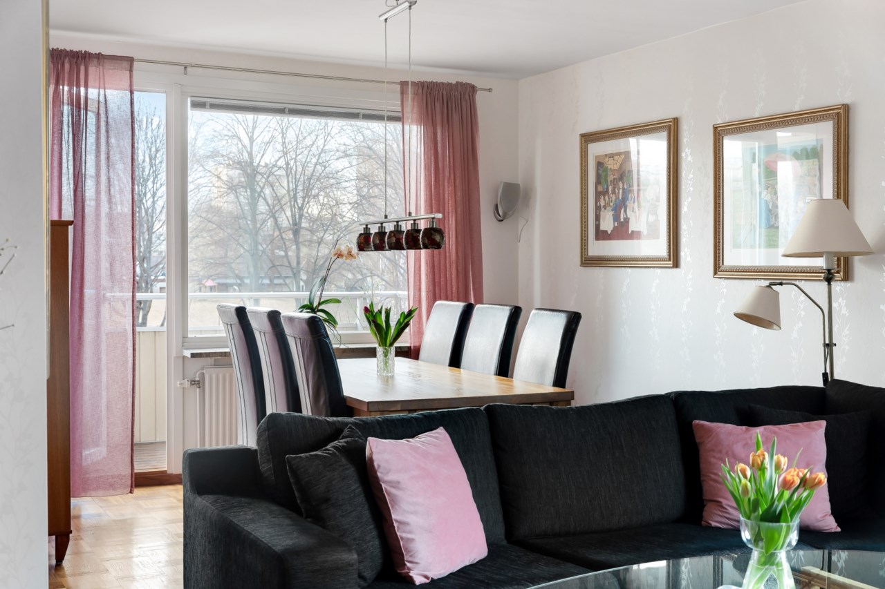Matsalsdel i vardagsrum