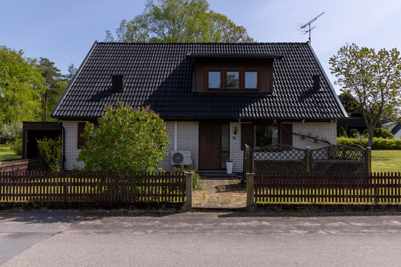 Apelvägen 16