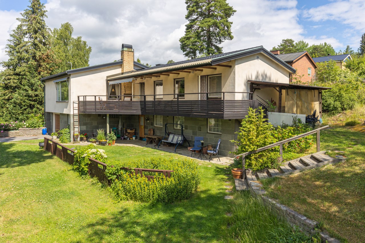 Bergencrantz väg 2
