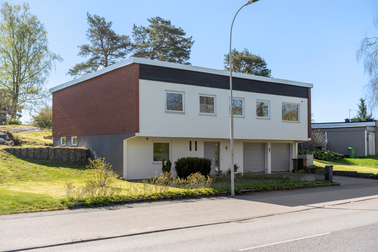Djupedalsvägen 42
