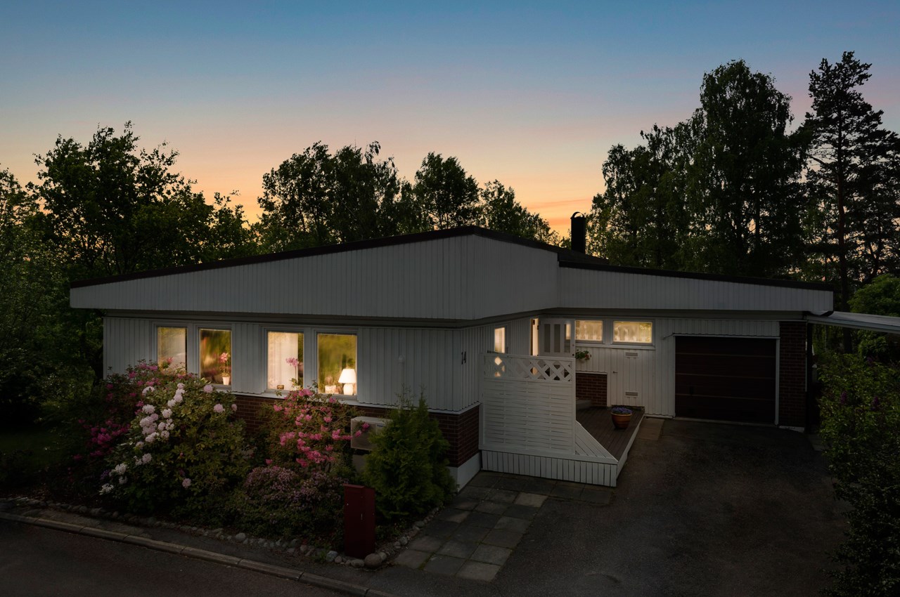 Hästhovsvägen 14