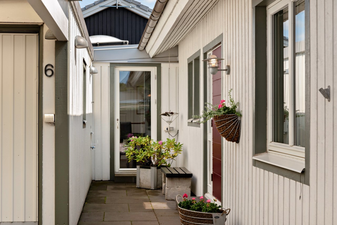 Lillebäcksvägen 6