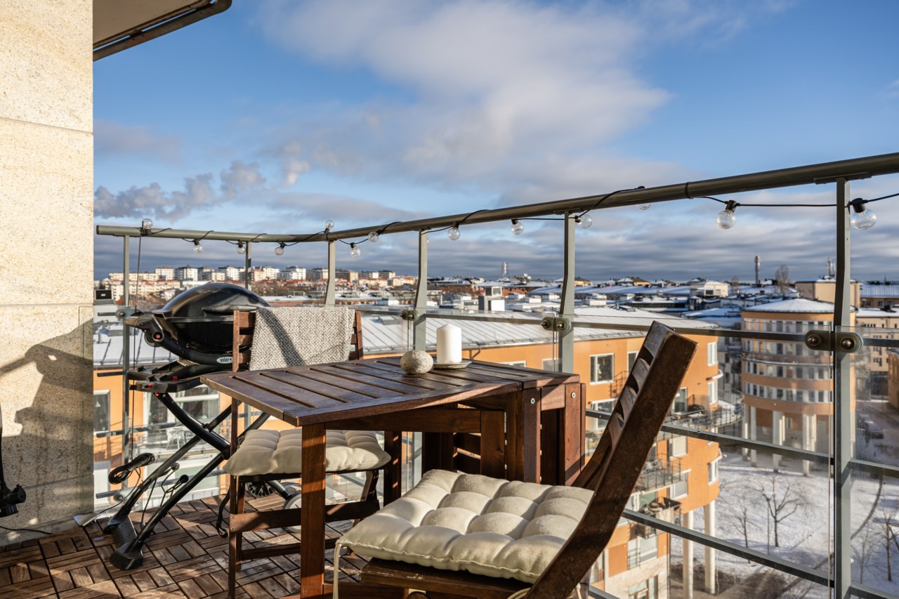 Löjtnantsgatan 3, 7 trappor!