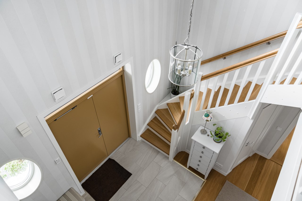 Bergtomtavägen 17