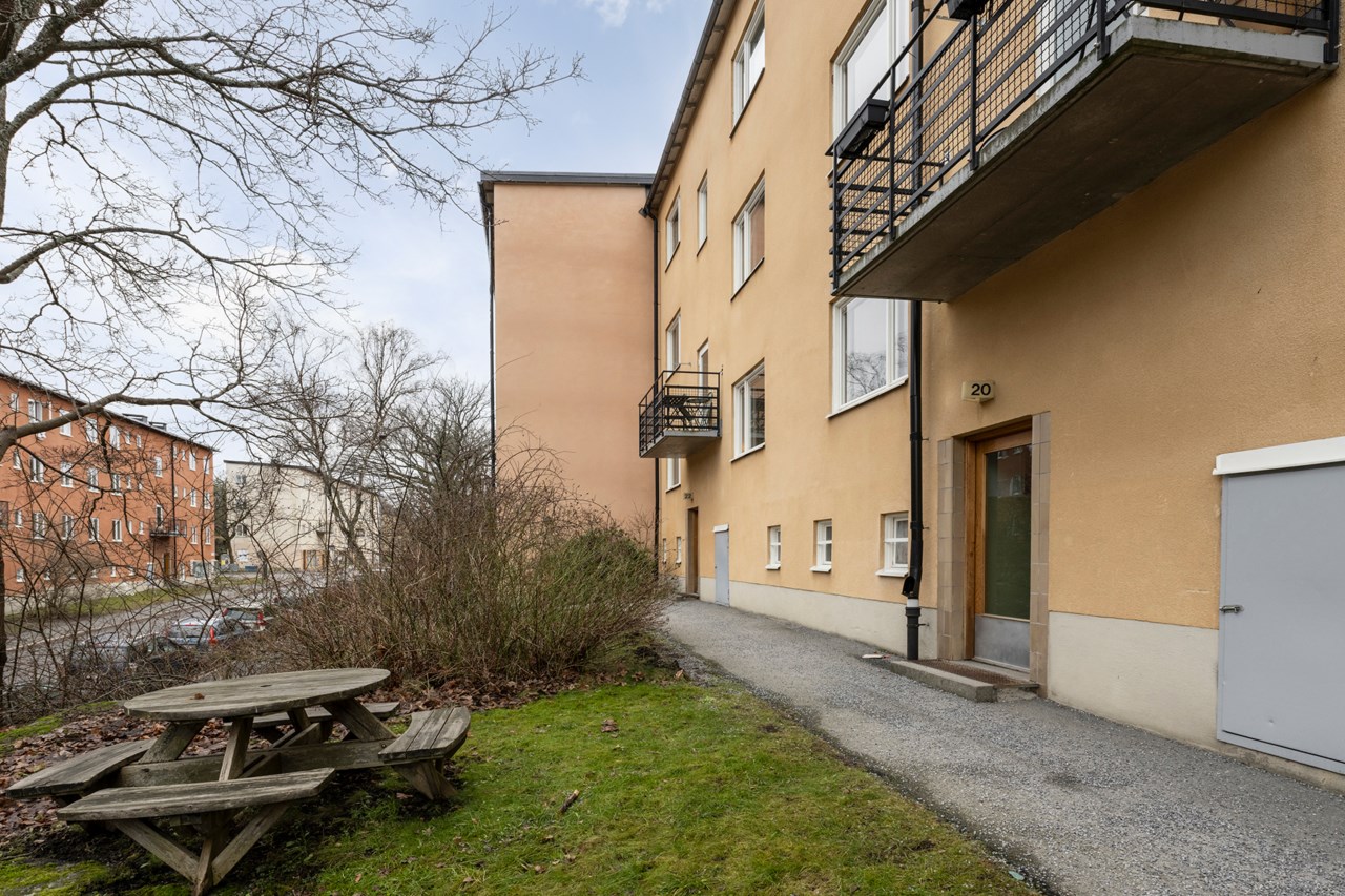 Cedergrensvägen 20
