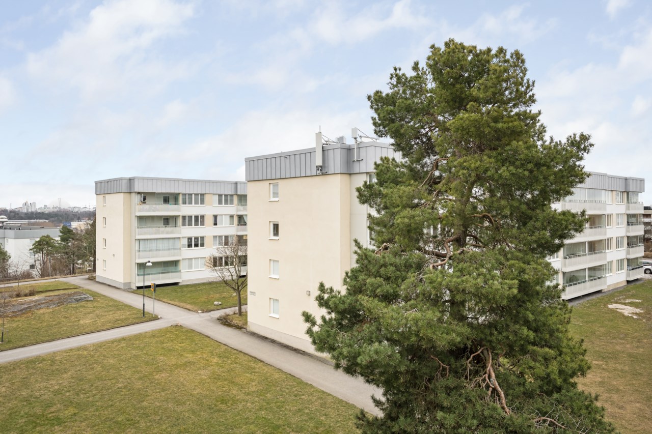Tvååkersgränd 8