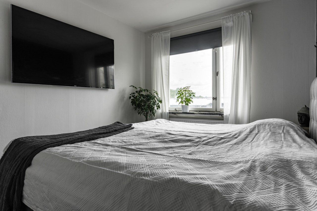 Tumba Torg 107, 5tr