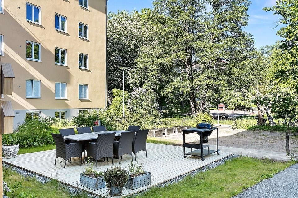 Väpnarstigen 12