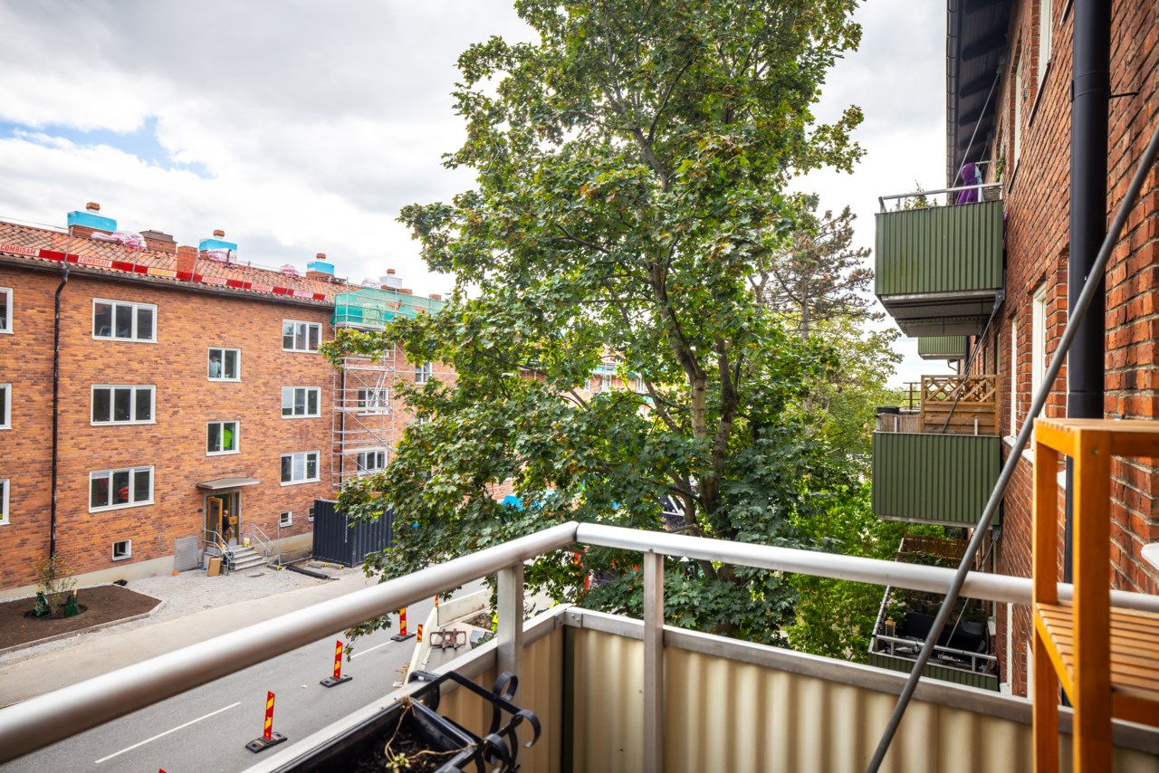 Sparbanksvägen 64, vån 2/3