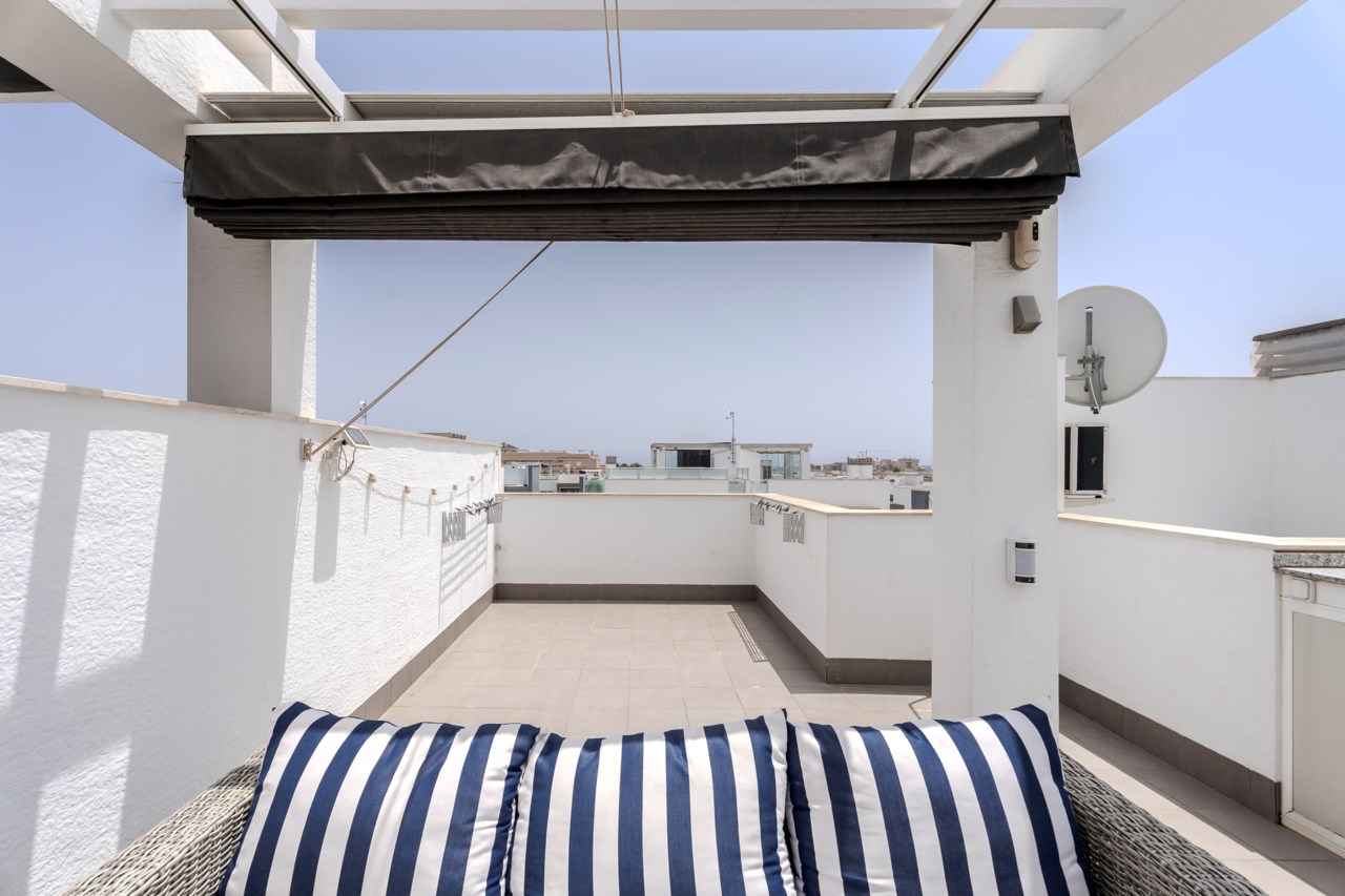 Oasis Beach IX