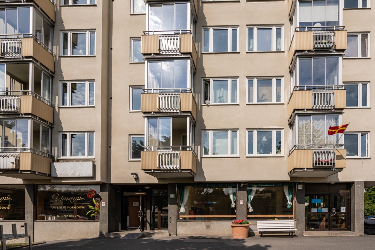 Holmgårdsvägen 4