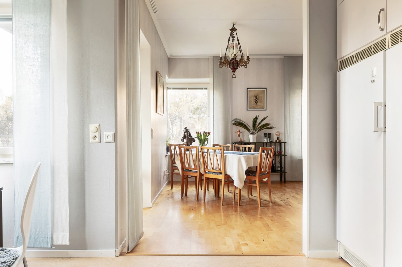 Skulptörvägen 18