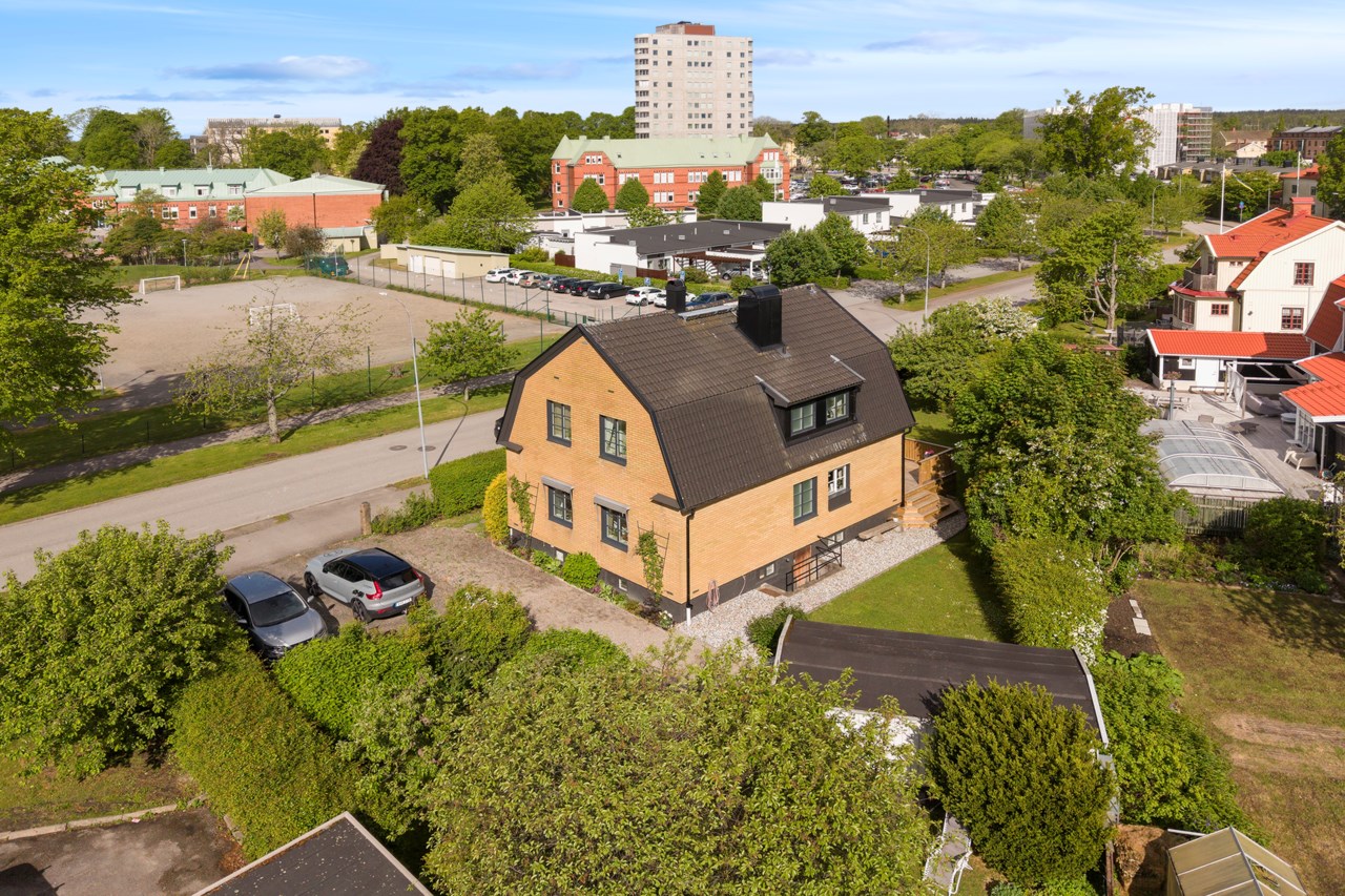Storgatan 8