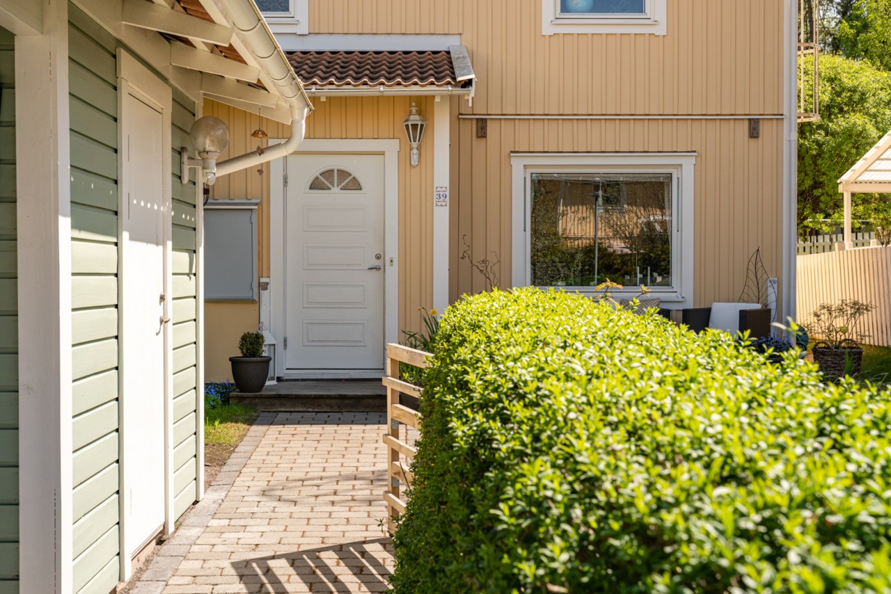 Astronomivägen 39