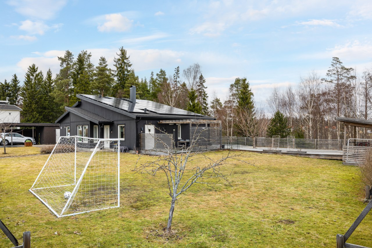 Koltrastvägen 14