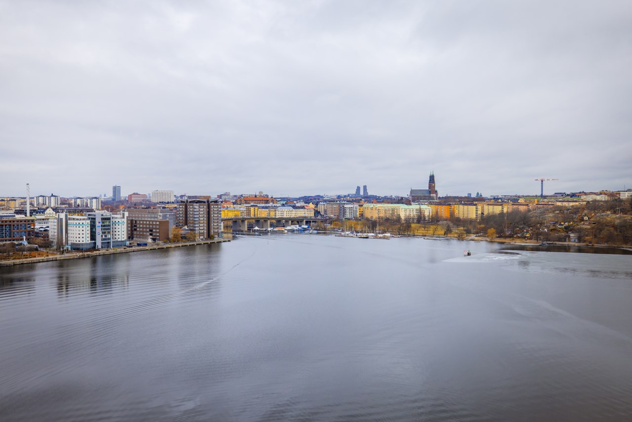 Önologgatan 1, 14 tr