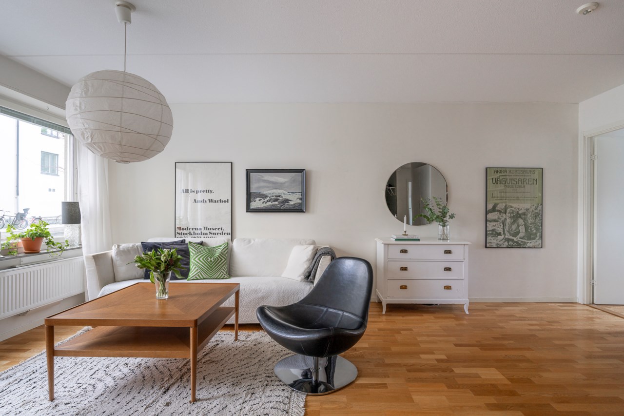 Karlsövägen 3