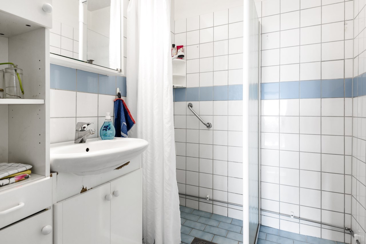 Abiskovägen 6, 11 VÅN