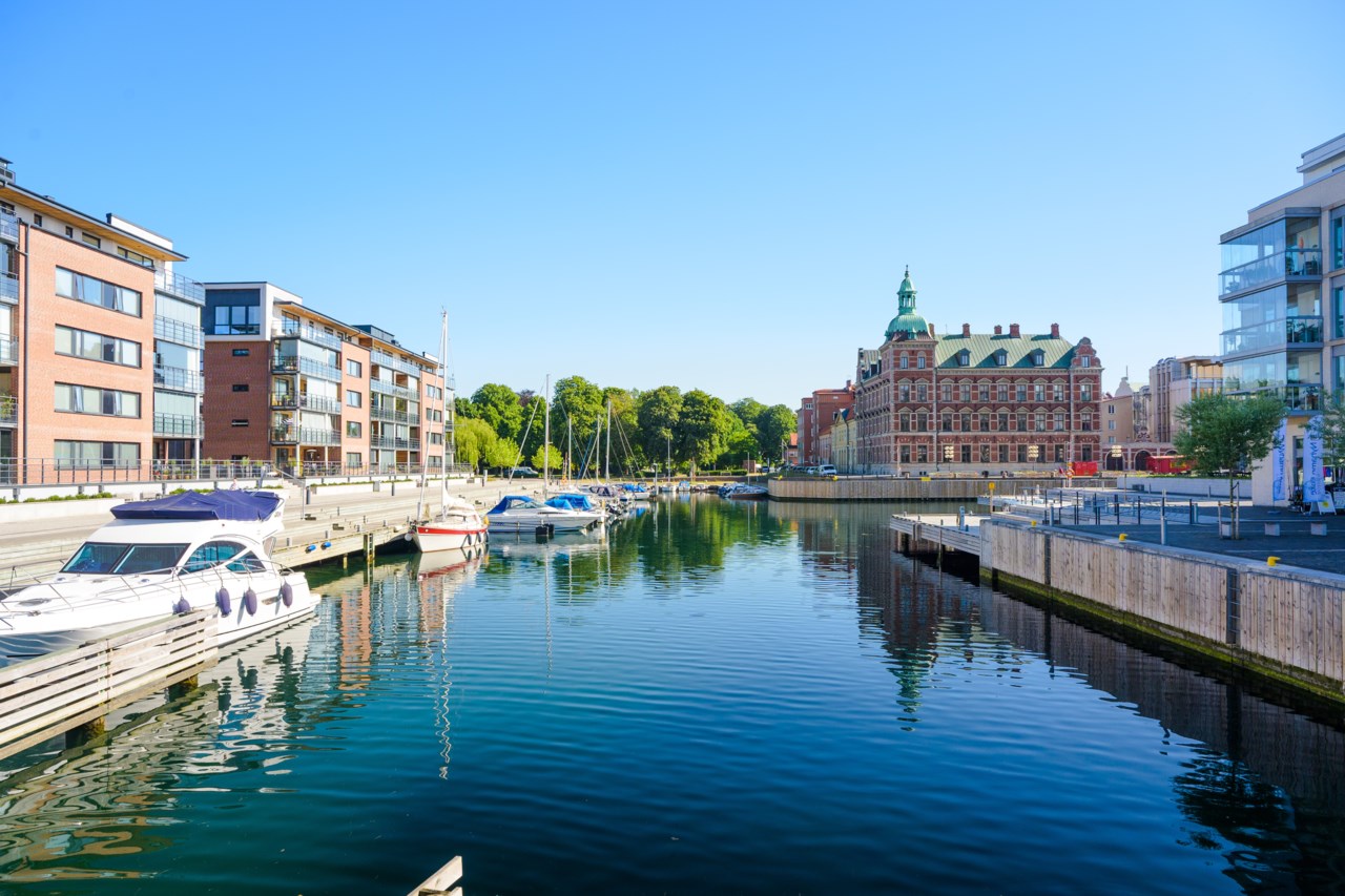 Badhusgatan 25