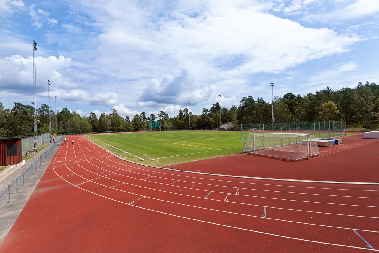 Eriksrovägen 6