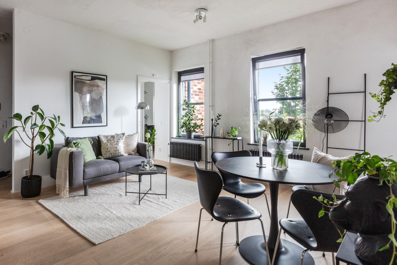 Tre Kronors väg 35
