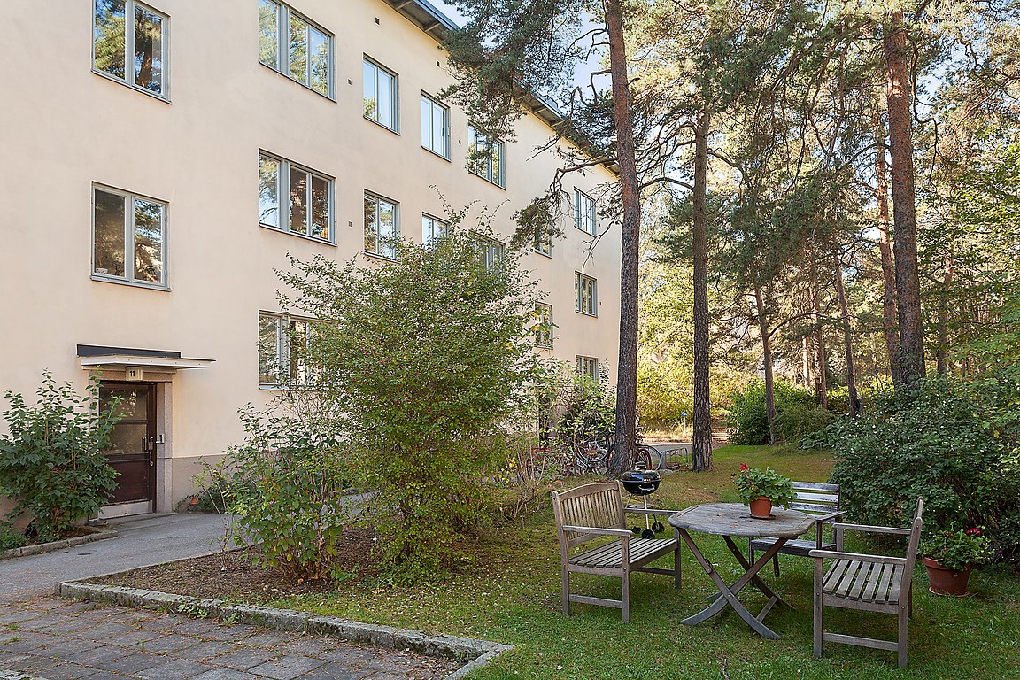 Hasselquistvägen 13