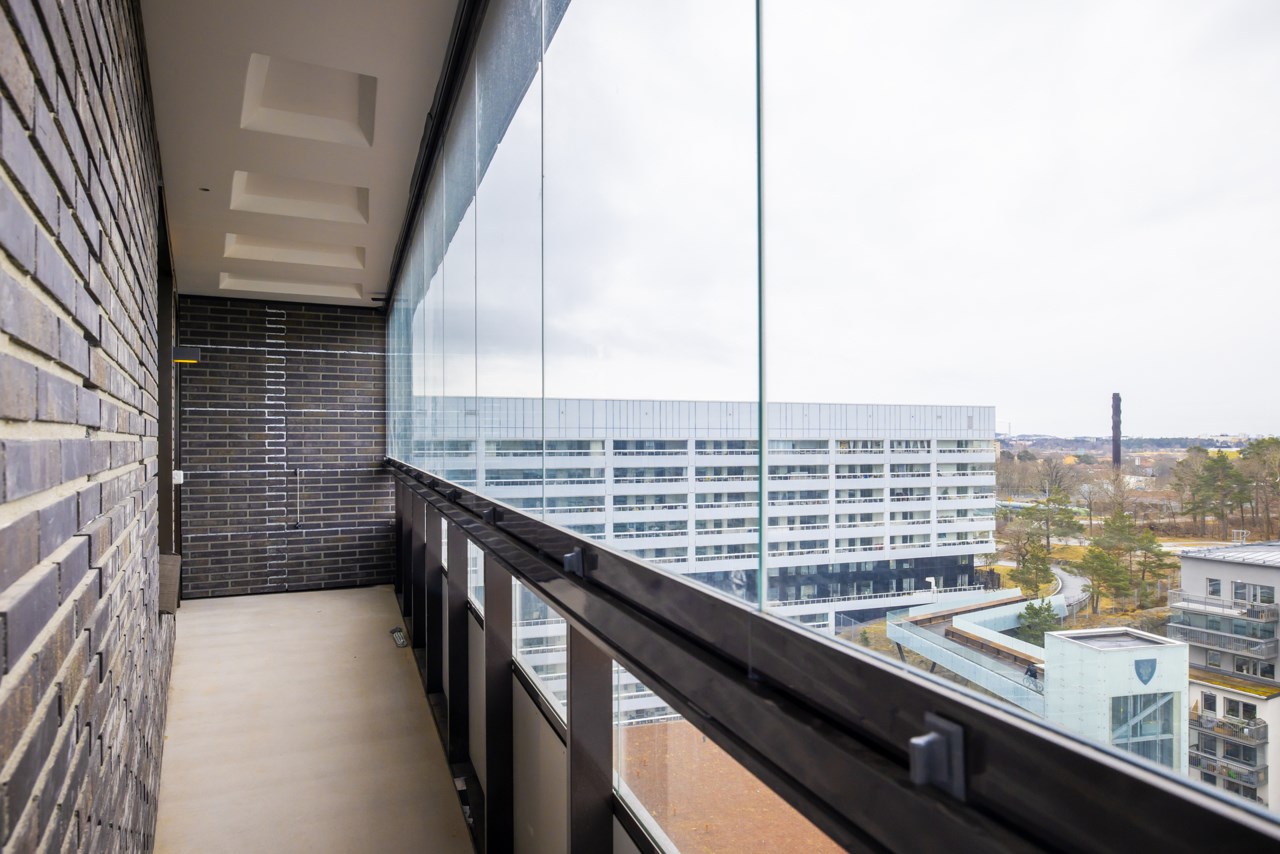 Önologgatan 1, 14 tr