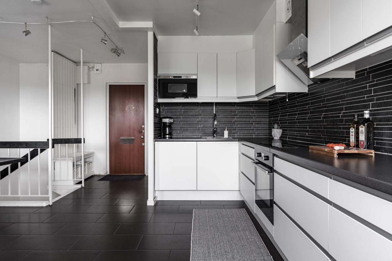 Tumba Torg 107, 5tr