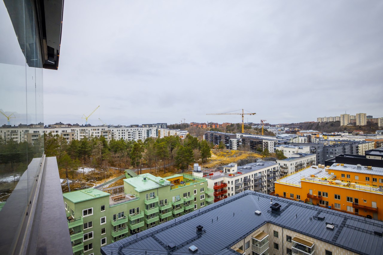 Önologgatan 1, 14 tr