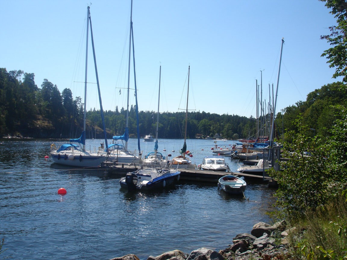 Mellanvägen 8