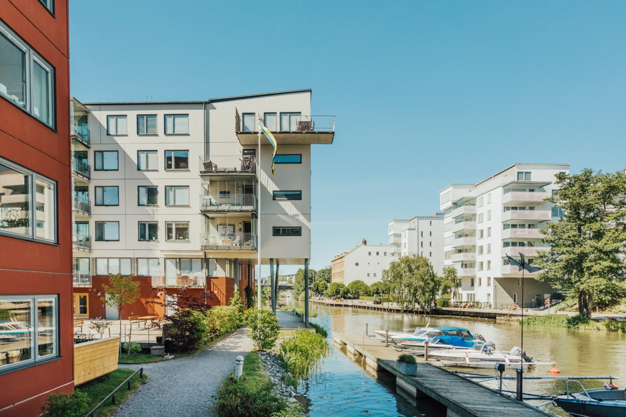 Karlsbodavägen 44