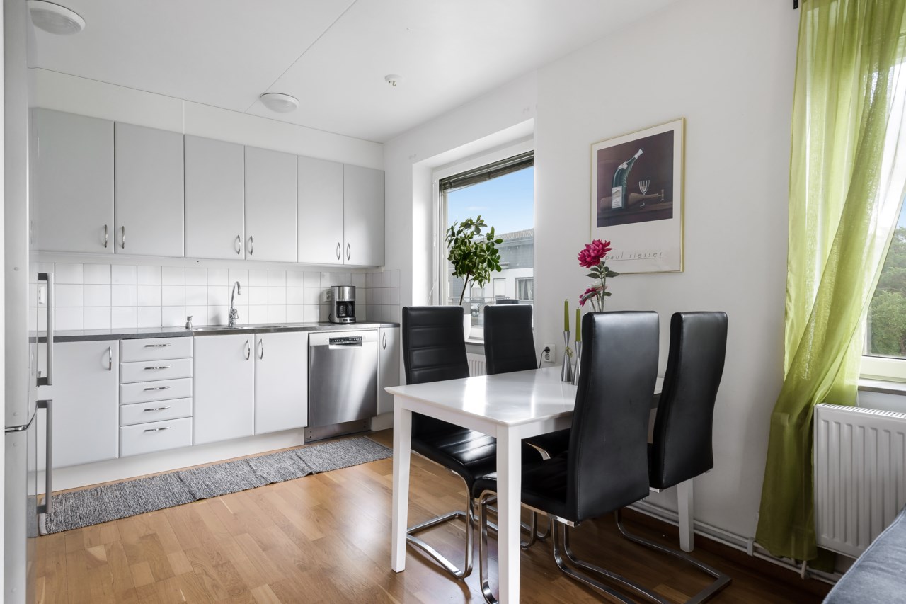 Aprikosgatan 1B, vån 5/5