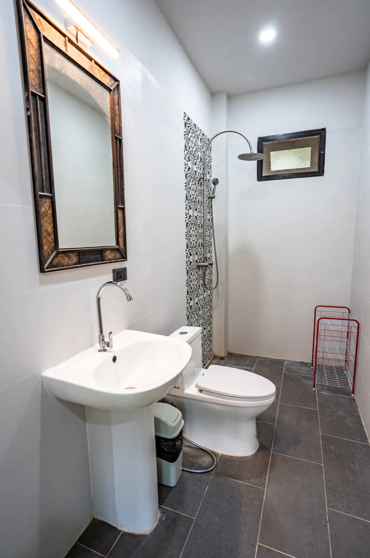 13.Bathroom