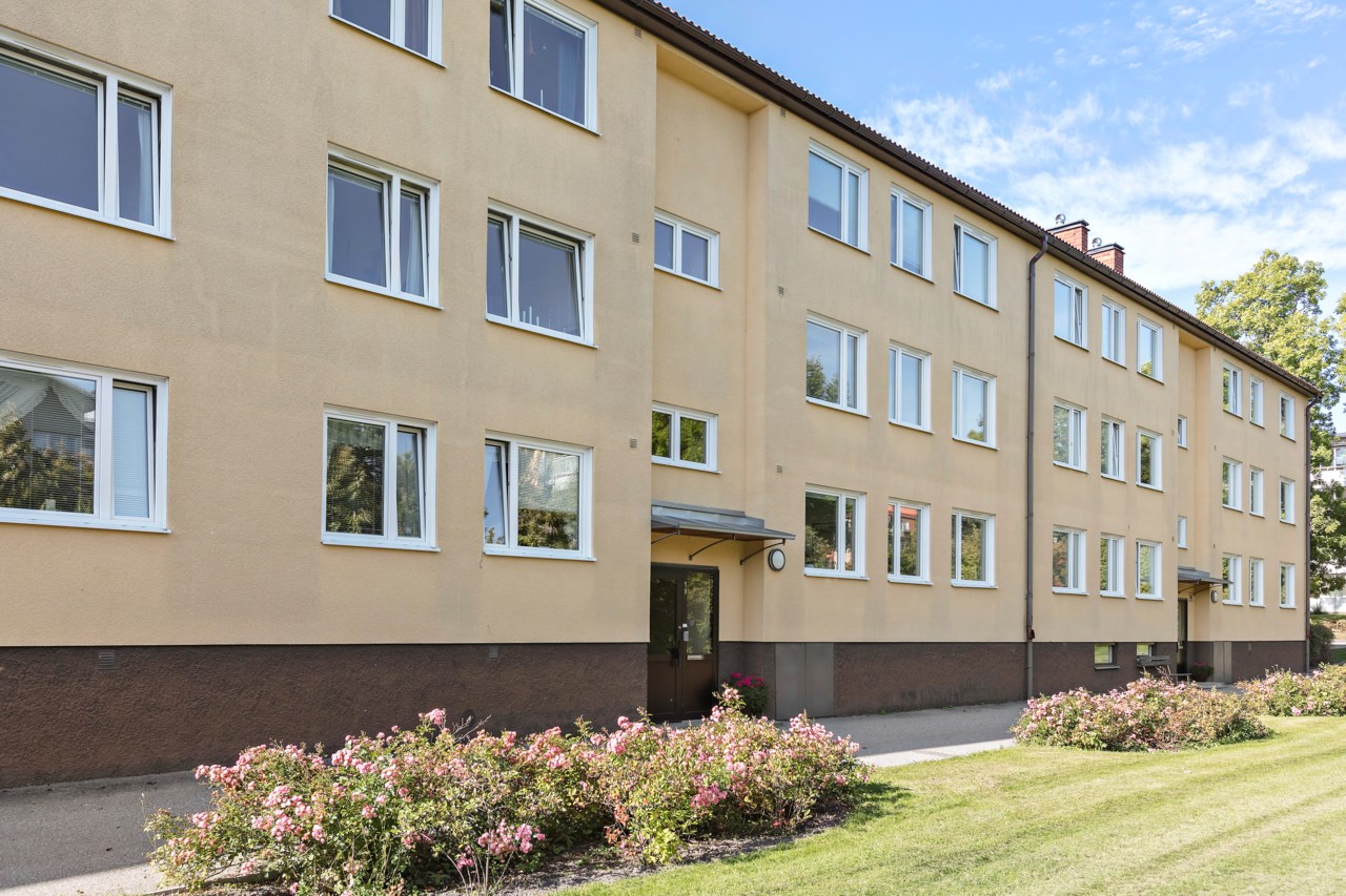 Sommarvägen 18, halv trapp