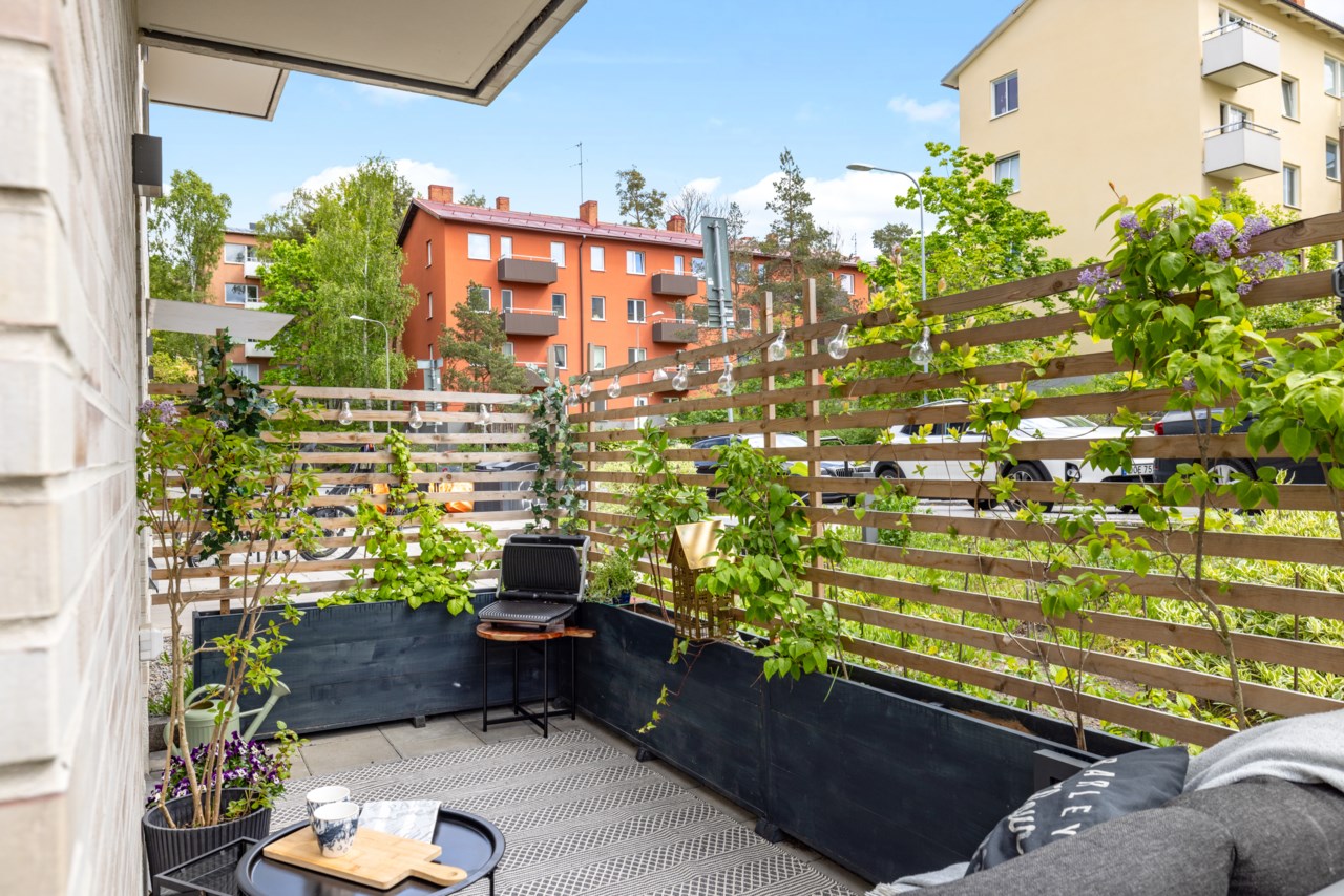 Lidköpingsvägen 2